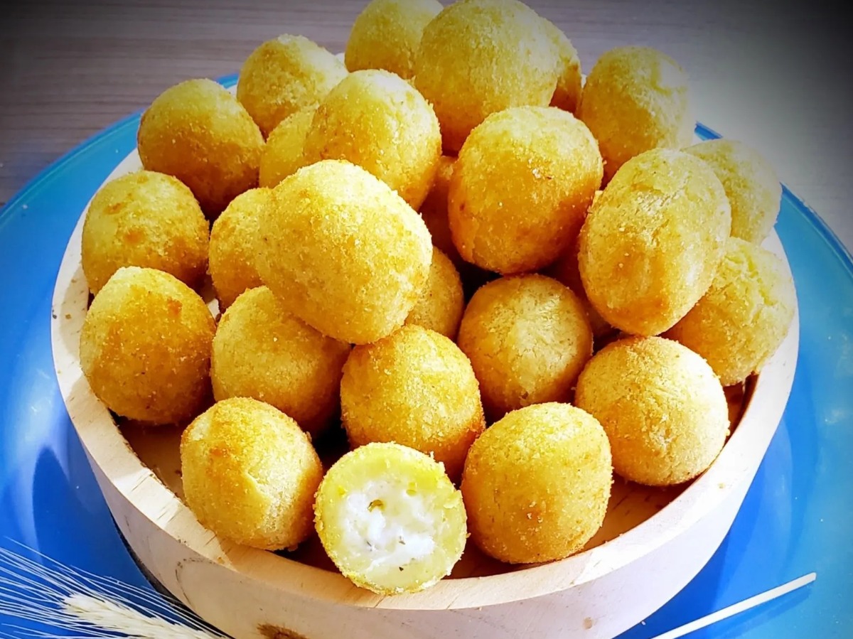 Bolinha de Queijo